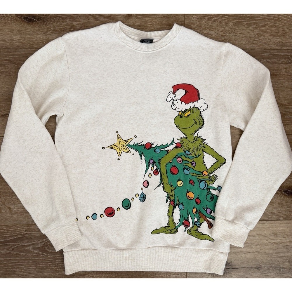 Grinch Sweatshirt S Cream Fleece Christmas Tree Graphic Mad Engine